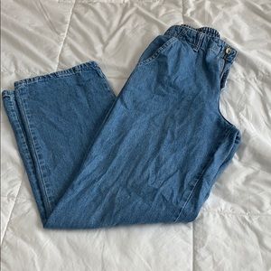 High wasted mom jeans